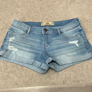 Hollister Midi Short Light Wash